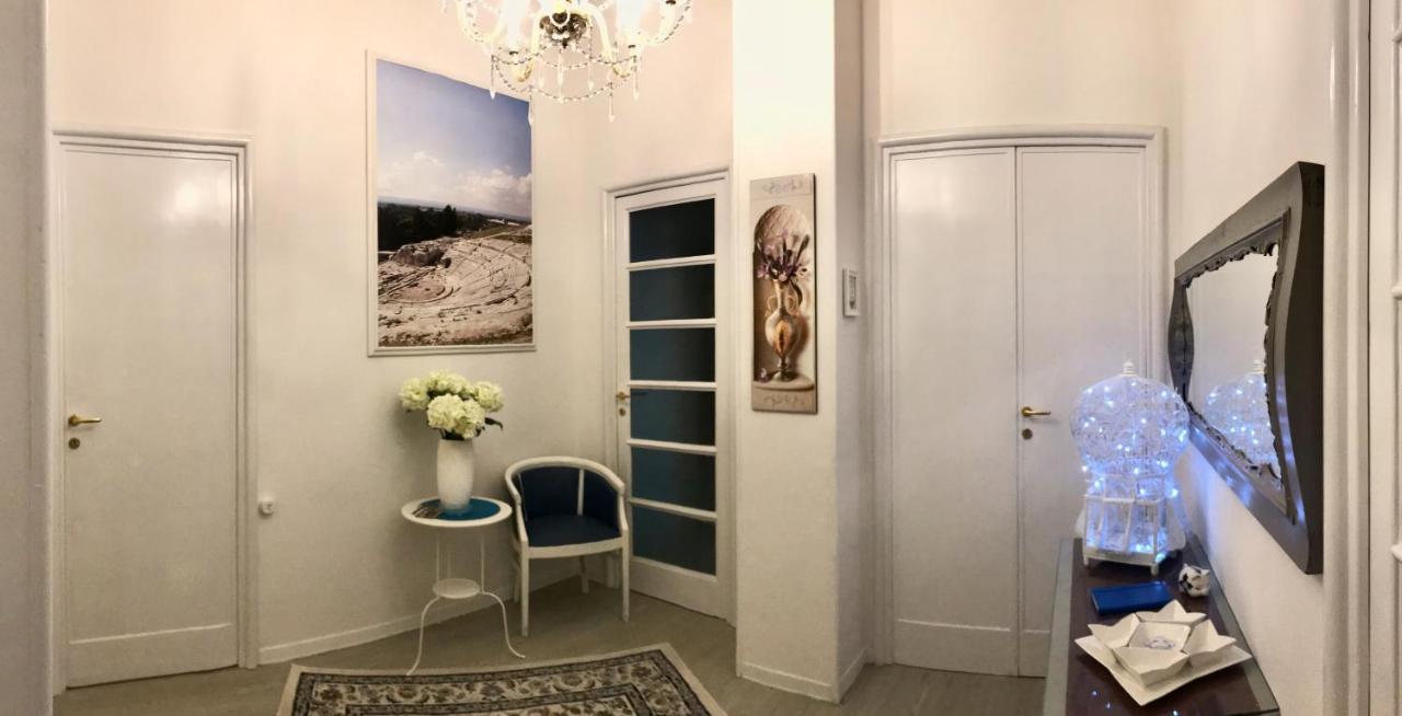 Casa Di Alice Luxury Hospitality - Elevator, Fast Wifi Apartment Syracuse Bagian luar foto